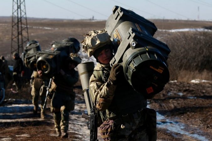 PUTIN NIS LËVIZJET E PARA DREJT PUSHTIMIT TË UKRAINËS/ Johnson e paralajmëron: Do iu godasim shumë fort me…
