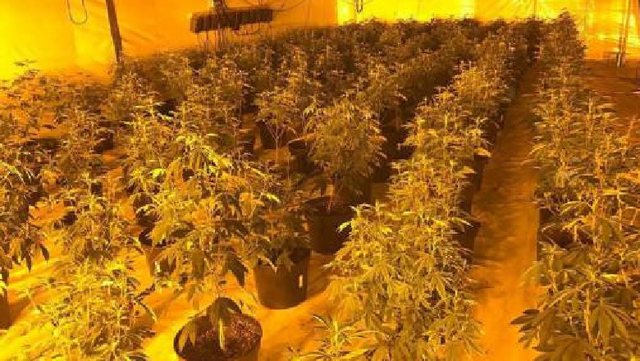 U KAPËN ME 6 SHTËPI BARI/ Shkatërrohet grupi shqiptar në Spanjë, 10 të arrestuar
