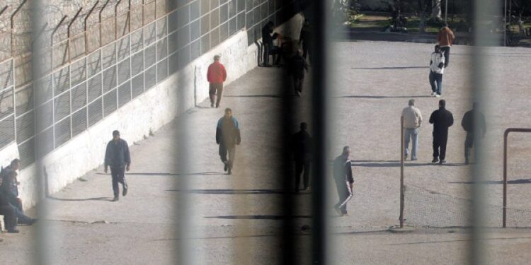 E KTHYEN BURGUN NË DISKO/ Gjykata e Elbasanit merr vendimin për zyrtarët e arrestuar