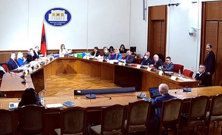 INCENERATORËT/ Deputeti i PD nxjerr videon: Cani refuzoi të firmosë sepse projekti ishte me shkelje…