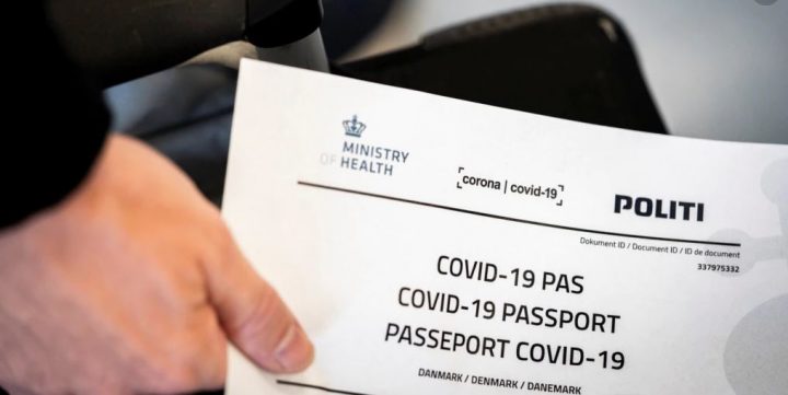 COVID-19/ Franca fal ata persona që kanë pasaporta të rreme të vaksinimit