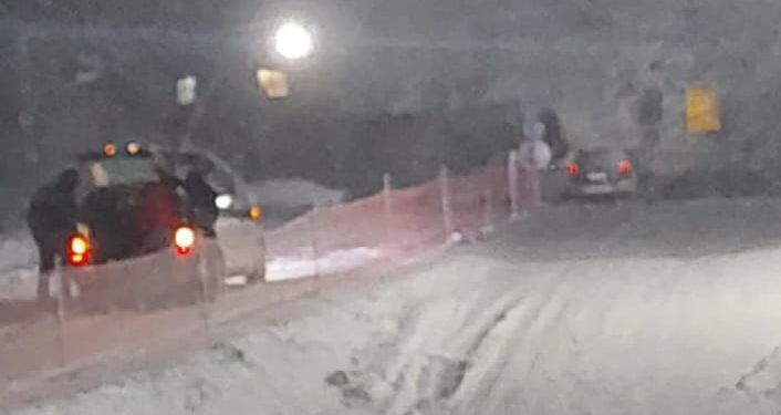 PAMJET/ Reshje bore në Xibër, bllokohet qarkullimi në rrugën e Arbrit