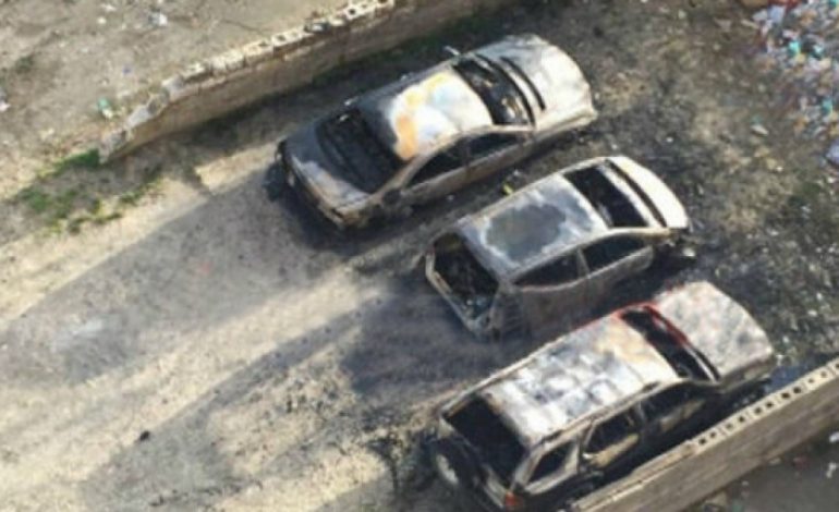 ÇFARË NDODHI NË TIRANË? Shkrumbohen tre makina, ngjarja në orët e para të mëngjësit