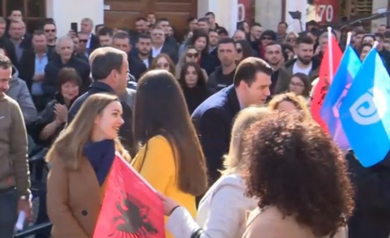ZGJEDHJET E 6 MARSIT/ Basha e çel fushatën nga Shkodra