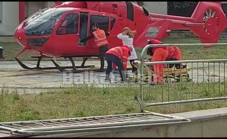 KOMPLIKACONE ME SHËNDETIN/ Momenti kur helikopteri transporton me urgjencë në QSUT, gruan shtatzënë