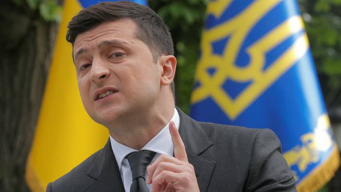 RUSIA PO BËHET GATI GATI PËR PUSHTIM/ Presidenti i Ukrainës: Vendet perëndimore po përhapin alarm të rremë