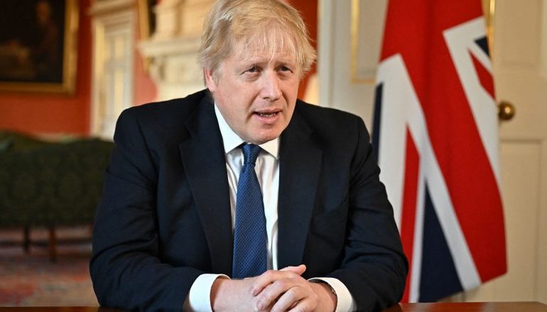 GODTJA E RADHËS PËR VLADIMIR PUTIN/ Johnson bën thirrje që Rusisë t’i bllokohet qasja në sistemin SWIFT