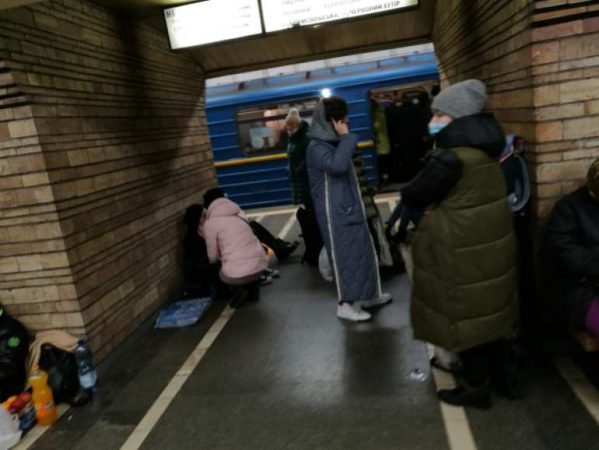 SULMET RUSE/ Rreth 4 milionë njerëz pritet të largohen nga Ukraina në rast se situata përshkallëzohet