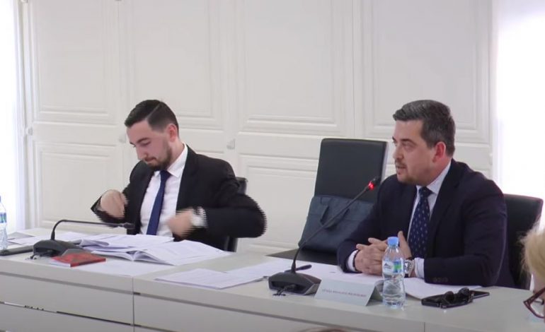 ZGJEDHJET E 6 MRSIT/ KQZ merr sot vendimin për koalicionin “Shtëpia e Lirisë”, debate mes përfaqësuesve të PD e LSI