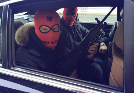 “MAFIA SHQIPTARE PREJ 10 VITESH VEPRON NË EKUADOR”/ Mediat në Amerikën Latine: Ekzekutime, arrestime dhe tonelata drogë që…