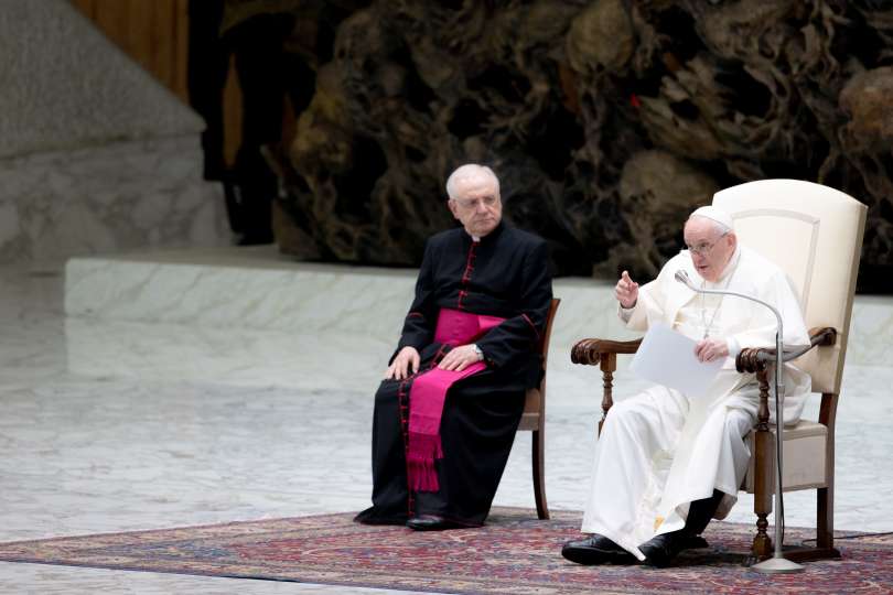 "PO HAPEN SKENARË..."/ Papa Francesku thirrje liderëve botërorë: Ulni tensionet, lufta do ketë pasoja...