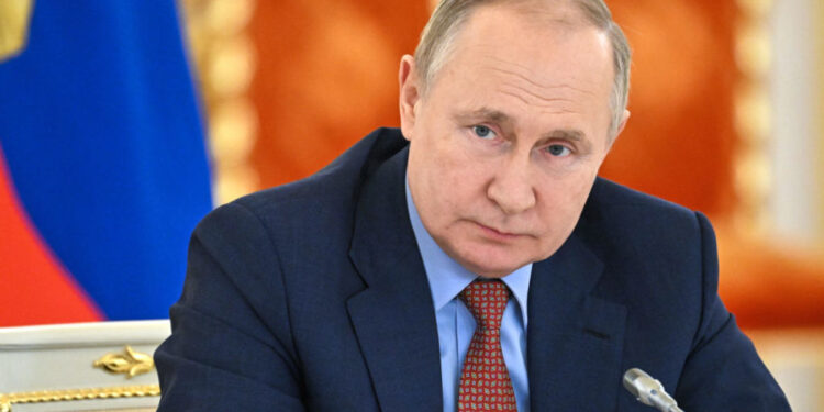 PRAG LUFTE/ Putin njeh rajonet rebele: Ukraina u krijua nga Rusia, Hrushovi dha Krimenë. Lenini…