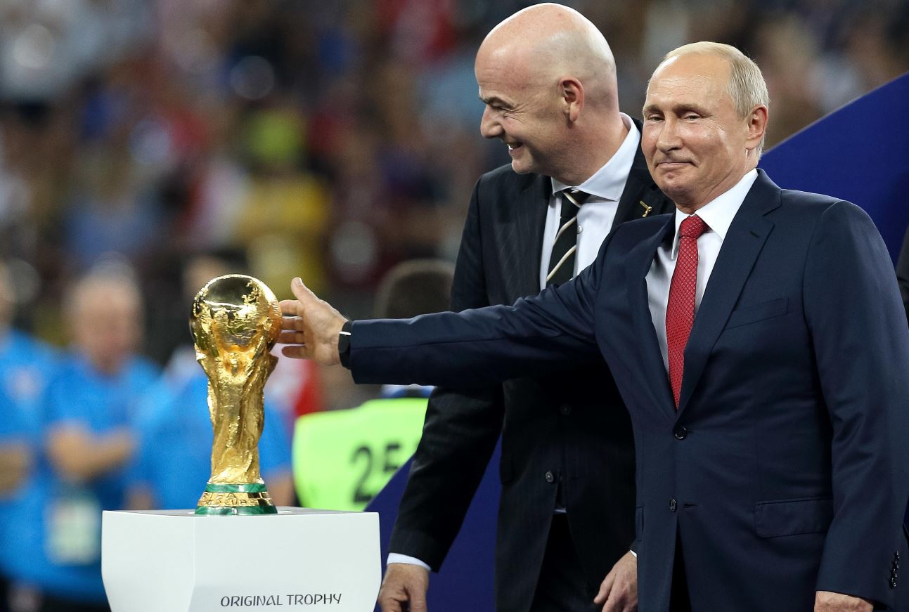 ZYRTARE/ FIFA dhe UEFA merr vendimin, Rusia përjashtohet nga "Botërori 2022"