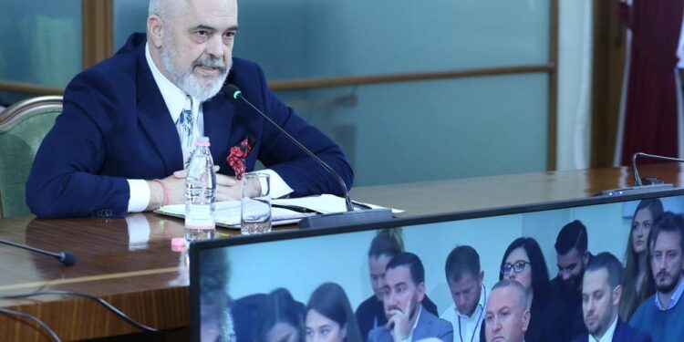 “U BERE SI ILIR META”/ Rama i kthehet Tabakut: Larg qoftë të kem nevojë për Ermonelën përballë jush