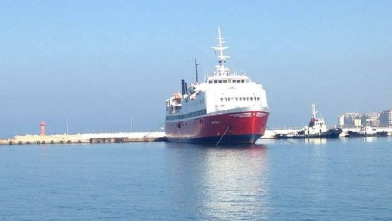 ANULOHET LUNDRIMI NGA DURRËSI DREJT ANKONËS/ Trageti pëson defekt, linjat e tjera vazhdojnë punën normalisht
