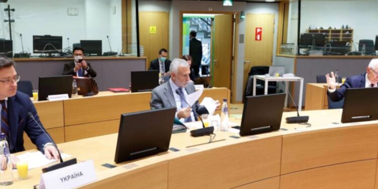 KONFLIKTI ME RUSINË/ BE akordon 1.2 miliardë euro ndihmë për Kievin
