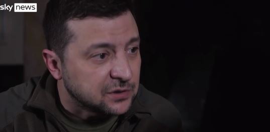 “MBYLLNI HAPËSIRËN AJRORE”/ Zelenskyy: Ukraina nuk ia del dot e vetme kundër Rusisë