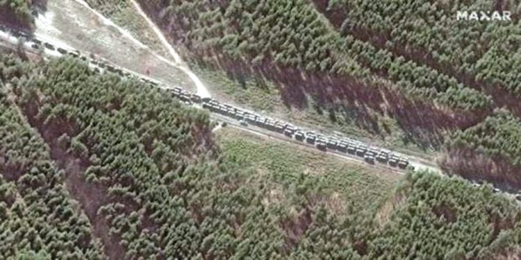 DYSHIMET! Ku u “ZHDUK” autokolona ruse 60 kilometra e gjatë që tmerroi botën?