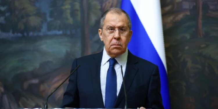 RREZIKU BËRTHAMOR/ Rusia kërcënon Perëndimin me luftë: Ju godasim nëse transportoni….