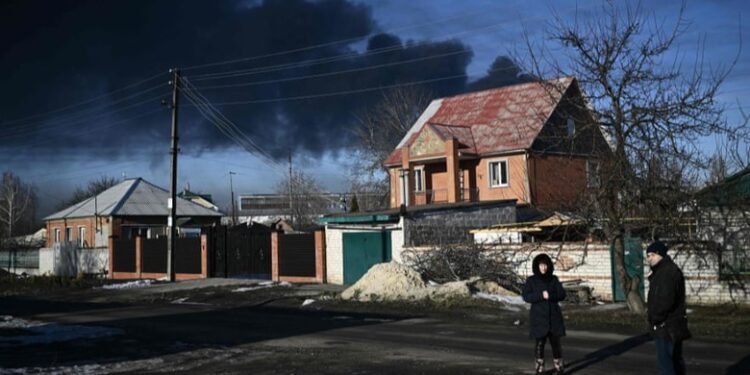 “RUSIA DAKORD PËR ARMËPUSHIM”/ Ukraina konfirmon korridoret humanitare për evakuimin e popullsisë