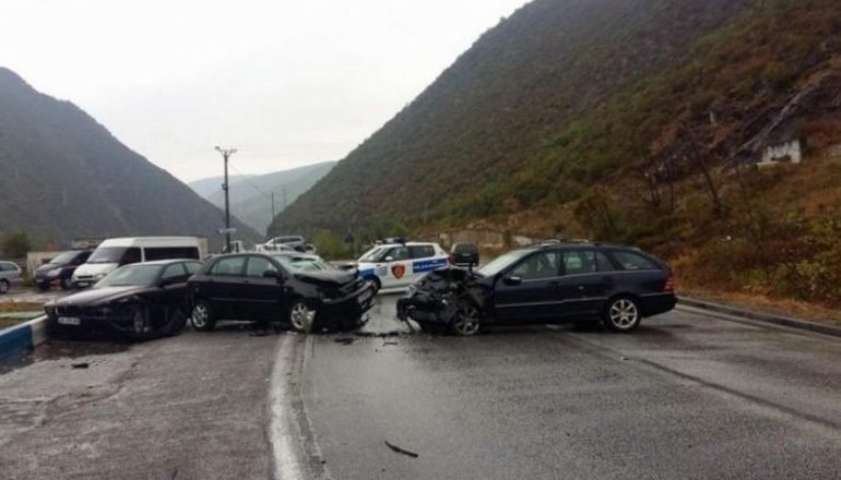 NDODH TRAGJEDIA/ Aksident me 4 VIKTIMA në aksin Fushë Krujë-Milot, më i riu 16-vjeç