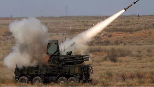 SULMET NDAJ UKRAINËS/ Moskë: Depoja e raketave antitank në Zhytomyr është shkatërruar