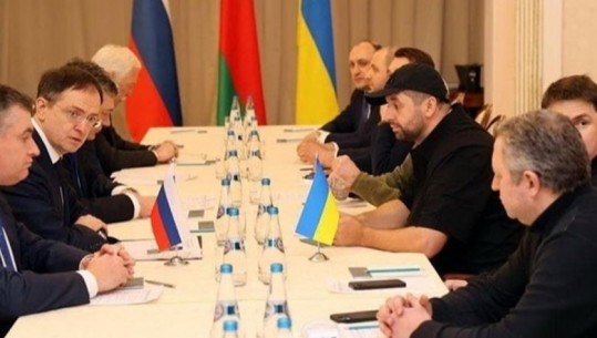 LUFTA/ Rusët vrasin zyrtarin e lartë në Ukrainë, po shpërndante ushqime