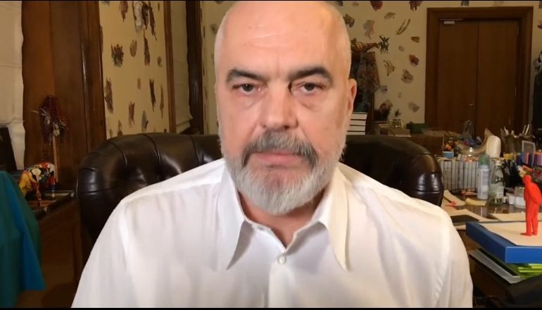 PROTESTA/ Rama: Më thoni hiq taksat, po rrogat me ca do i paguajmë?