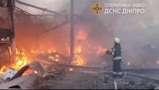 PAMJET E RËNDA/ Ukraina: Bombardohet Dnipro, goditet kopshti i fëmijëve dhe lagjet e banimit