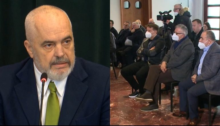 ÇMIMI I NAFTËS/ Rama zbulon bordin për karburantet e qeverisë që do të ulen në tryezë furnizuesit e naftës