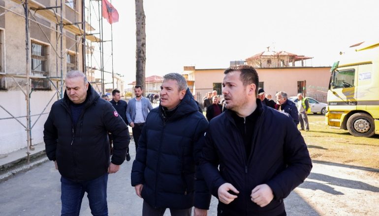 RRITJA E ÇMIMEVE/ Gjiknuri në Cërrik: Qeveria do marrë çdo masë