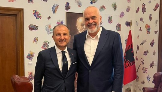 DITËT E FUNDIT NË DETYRË/ Rama përshëndet Sorecën: Suksese miku im napolitan, Shqipëria do të jetë gjithmonë shtëpia jote