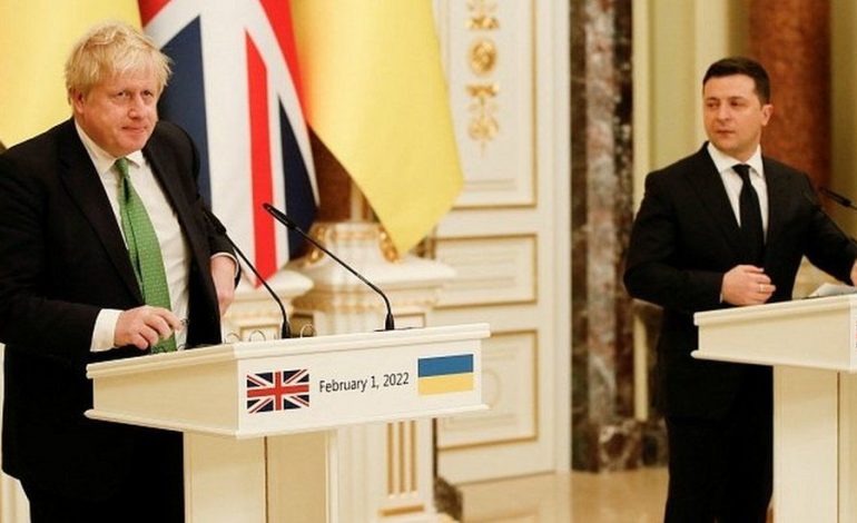 LUFTA NË UKRAINË/ Johnson ngre në piedestal Zelenskyn: Një nga liderët më të jashtëzakonshëm