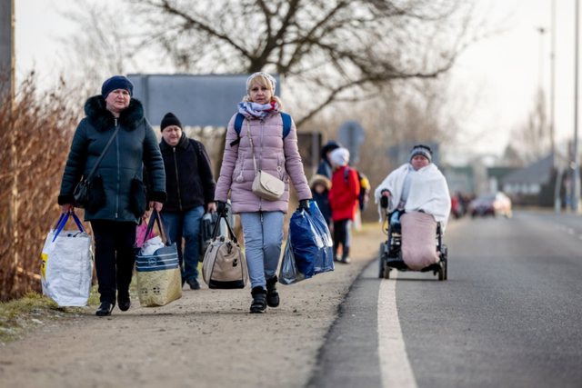 LUFTA/ Mediat britanike ngrenë ALARMIN: Gratë dhe vajzat ukrainase po trafikohen