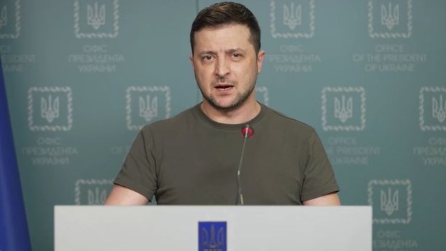 LUFTA/ Zelensky me lot në sy u bën thirrje rusëve: Mos i ndalni protestat, ta kapërcejmë të keqen