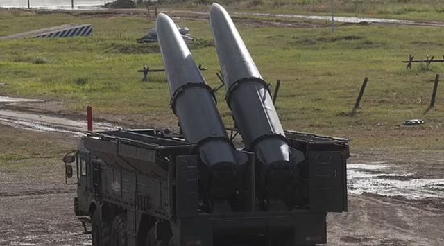TRONDIT inteligjenca amerikane: Putin po planifikon të përdorë një armë bërthamore në Kiev