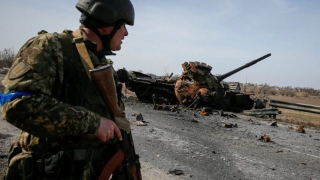 “POZITAT E PUTINIT PO LËKUNDEN”/ Zyrtari britanik: Ja pse Rusia po e humb luftën