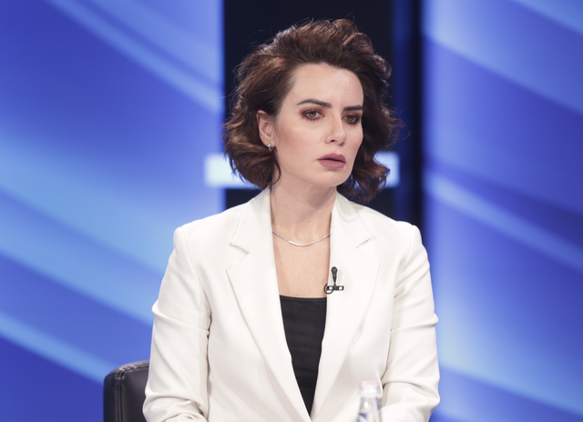 ÇFARË BËN BASHA KUR I KËRKONI DORËHEQJEN? E zbulon Grida Duma: Mban shënim emrat, ka…