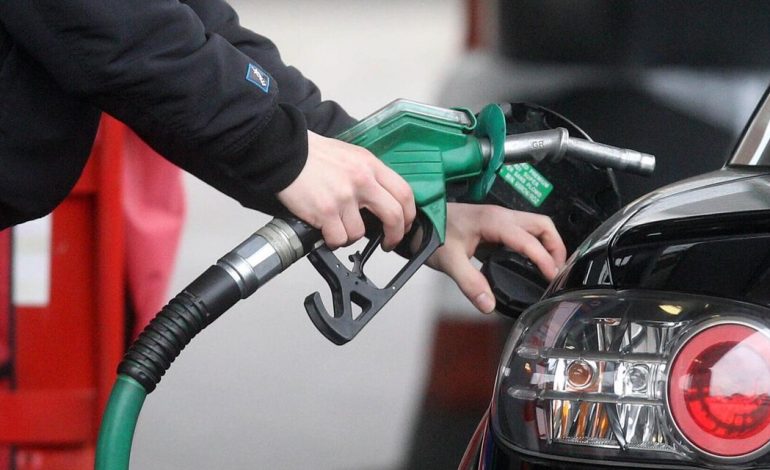 CAKTOHET ÇMIMI/ Sa do të kushtojnë nafta, benzina dhe gazi deri në 15 mars