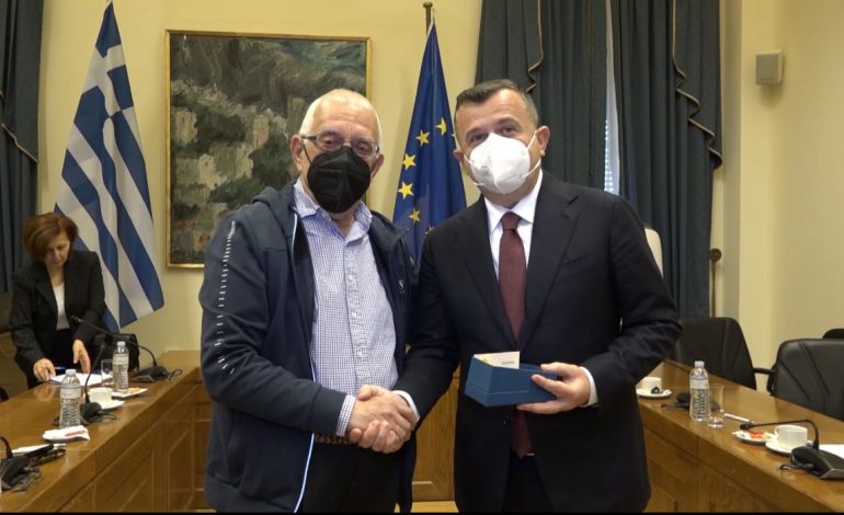 BALLA VIZITË NË ATHINË/ Takon nënkryetarin e Parë të Parlamentit: Marrëdhëniet mes dy vendeve duhet të thellohen