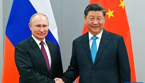 LUFTA NË UKRAINË/ Kina lëshon një tjetër sinjal për afrimin me Rusinë, kundërshton masat e BE-SHBA për…