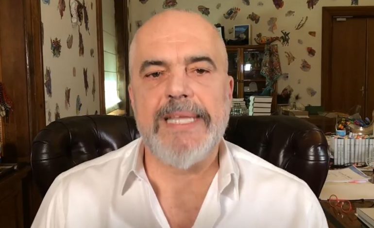 NUK BËN ASNJË HAP PAS! Rama: Taksa e naftës nuk do hiqet, sepse energjia s’do rritet! As jelekverdhët nuk e po e djegin Parisin