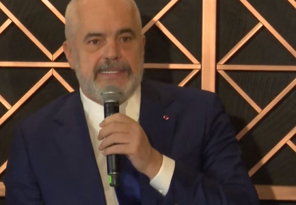 “FATURA REALE E ENERGJISË DO HIQET…”/ Rama takim me biznesin e vogël: I kam kërkuar OSHEE të vendosë diferencën, por…