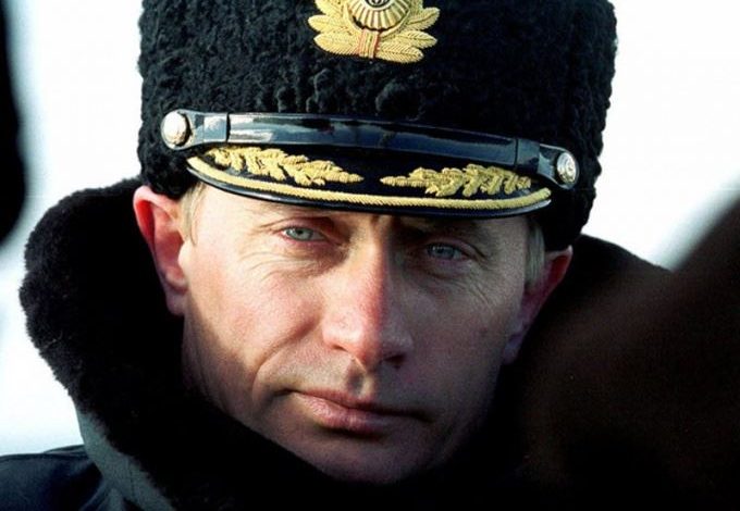 E RRALLË/ Nata e 1989-ës që ndryshoi Putinin përgjithmonë