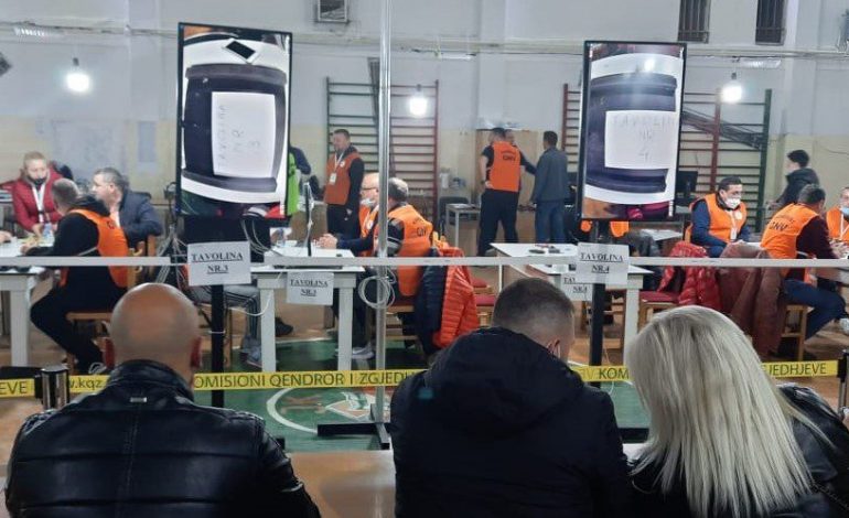 REZULTATET E FUNDIT/ Numërohen kutitë e para, ja diferenca midis “Shtëpisë së Lirisë” dhe PD-së