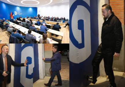 “NËSE DO VAZHDOJMË KËSHTU…”/ Zbardhet debati me dyer të mbyllura në Kryesinë e PD-së. Bushati përplaset me Gjanën për dyert e blinduara