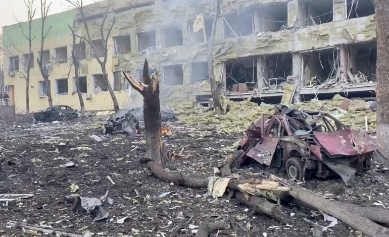 BOMBARDIME DHE VIKTIMA/ Rusia: Konfirmojmë sulmet në Lutsk dhe Ivano-Frankivsk