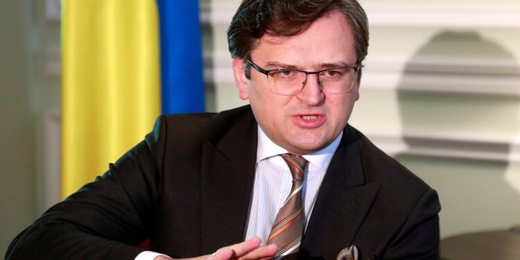 E RËNDË! Ministri i Jashtëm i Ukrainës: Ushtarët rusë po përdhunojnë gratë tona në qytetet e pushtuara