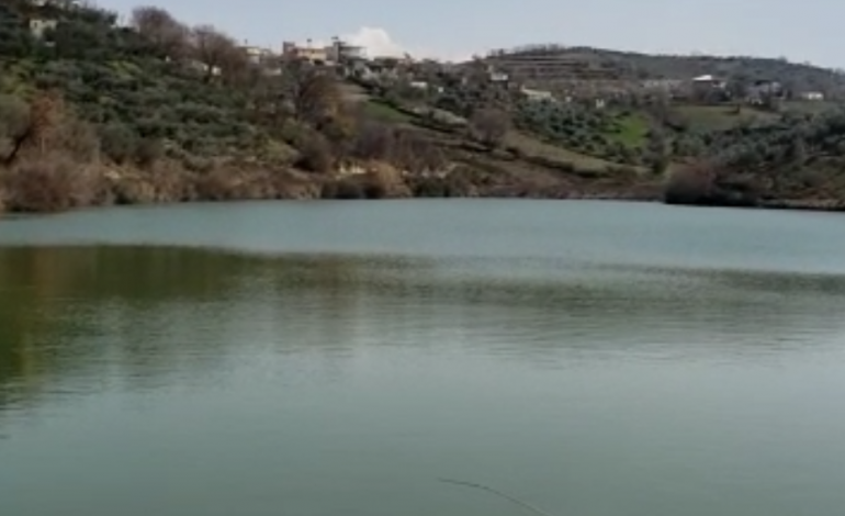 E RËNDË/ Ishte shpallur i zhdukur prej disa ditësh, gjendet i mbytur në rezervuar 23-vjeçari në Berat