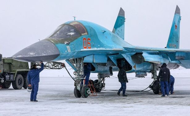 SKENARËT/ Ukraina: Avioni luftarak rus qëlloi mbi vendin aleat të Putinit, Rusia kërkon…